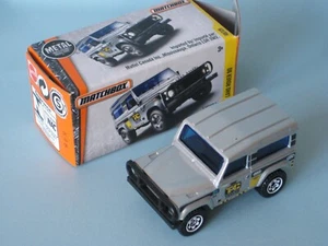 Matchbox Land Rover 90 Defender carrocería plateada modelo de coche construcción caja de 60 mm. - Imagen 1 de 3