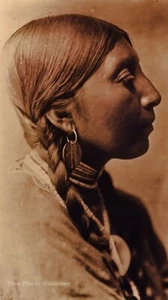 Vintage EDWARD CURTIS American Indian Wishham Woman GOLDTONE Photo Art 11x14 - Picture 1 of 1