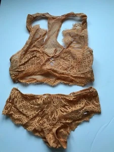 Victorias Secret Unlined R/B Bralette Cheeky Panty Set Lace S NWT Orange - Picture 1 of 8