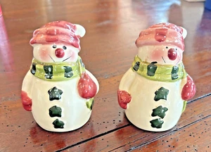 SNOWMAN Salt & Pepper Shaker Set of 2 - Stocking Cap - Scarf - Mittens - Picture 1 of 8