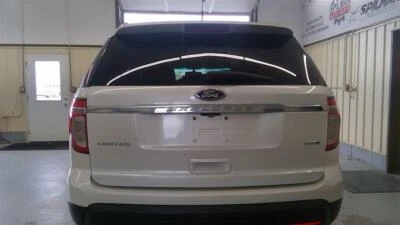 Used Deck Lid fits: 2013 Ford Explorer wiper spoiler power lift w/rear view came Foto 1 de 4