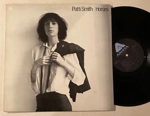 PATTI SMITH Horses Lenny Kaye Ivan Kral John Cale Arista AB4066 LP Sterling VG++ - Picture 1 of 2