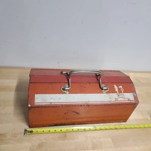 Vintage Metal Tool Box Red with White Road Runner Decal - Picture 1 of 22