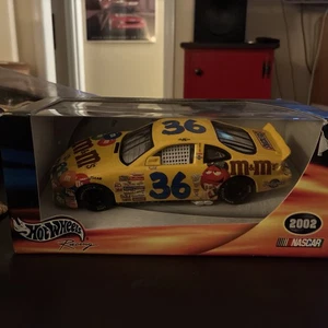 2002 Hot Wheels Racing NASCAR 1:24 #36 M&M's Ken Schrader diecast new in box - Picture 1 of 4