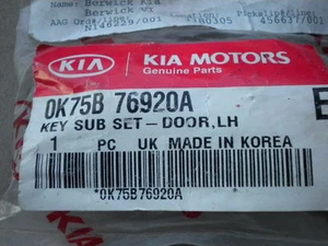 KIA KEY SUB SET DOOR LH LEFT HAND  PART NO. OK75B76920A YY2478 NEW NEVER USED - Bild 1 von 10