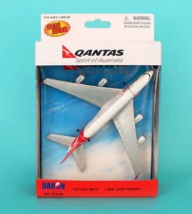 QANTAS A380 SINGLE PLANE WHITE DIECAST AIRPLANE BY DARON RT8538 - Picture 1 of 1