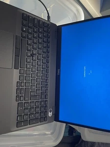 Dell Latitude 5501 Laptop: Core i7-9850H 32GB RAM 512GB SSD - Picture 1 of 6