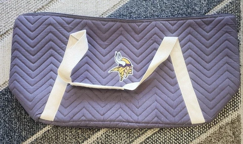 LITTLE EARTH PRODUCTIONS Minnesota Vikings NFL Chev-Stitch Weekender Tote Gray Cover