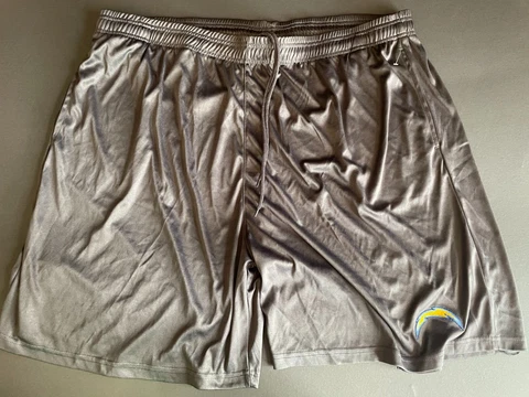 LOS ANGELES CHARGERS NFL GYM SHORTS MENS 4XL BRAND NEW Cover