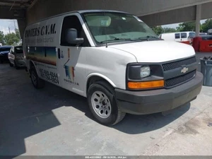 Headlight Sealed Beam Fits 96-17 EXPRESS 2500 VAN 577816 - Picture 1 of 6