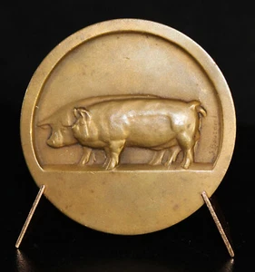 Pig Medal Agriculture Breeding Sow Boar Porcine Breed 1930 - Picture 1 of 3