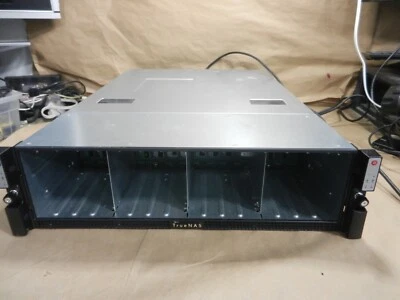 ixSystems TrueNas * Gabinete Supermicro SIN discos duros Foto 1 de 4