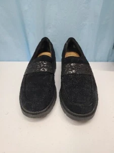 Women’s CLARKS Flats Black Suede Loafers Size 9 M Heel Height 1” Comfort Shoes - Picture 1 of 7