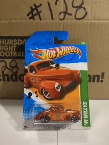 Hot Wheels 2012 Treasure Hunt '41 Willys New Crease On Card - Picture 1 of 6