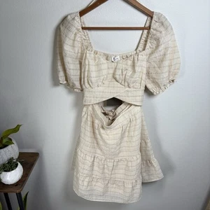 Neu mit Etikett Le Lis Collection Damenkleid cremefarben gestreift Mini Cutout Puffärmel Größe S - Bild 1 von 22