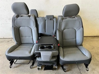 Conjunto de assentos de pano preto compatível com 19-23 Ram 1500 2796495 - Imagem 1 de 4