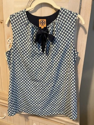 Tory Burch Sleeveless Top White Navy Blue Bow Sz 8 Moroccan Print Silk - Image 1 of 4