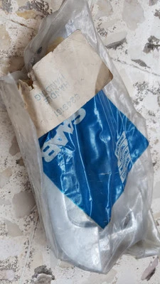 Manija de puerta exterior cromada Saab OEM 8249161 nueva. Se adapta a Saab Foto 1 de 2