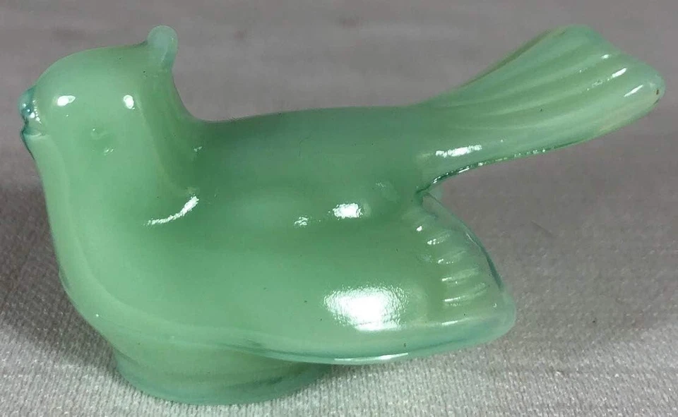 Bird Shelf Sitter - Jade Jadeite Jadite Green Glass - Mosser USA