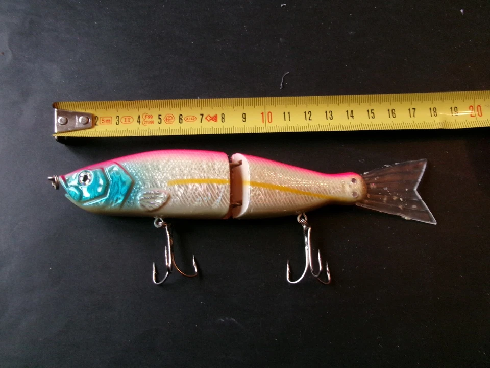 gros leurre de pêche articulé 17 cm neuf. - Photo 1/1