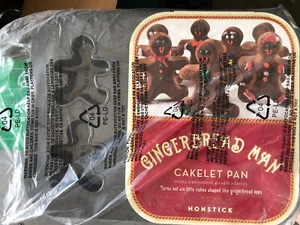 CHICAGO METALLIC THE BAKING EXPERTS GINGERBREAD MAN PAN 6 CAVITIES - Picture 1 of 2