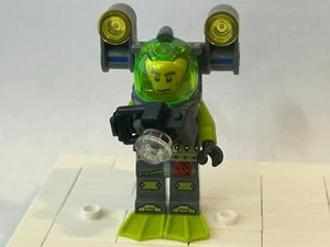 LEGO Atlantis Diver 1 Axel minifigure with vertical lights 8078 atl012 - Picture 1 of 6
