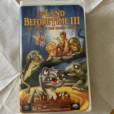 The Land Before Time III: The Time of Great Giving (VHS, 1995, Clamshell) - Image 1 of 4