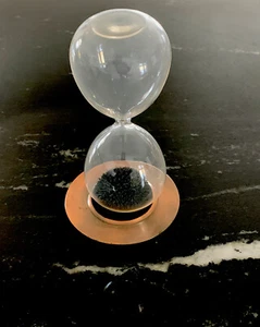 Westminster magnetic sand timer With Stand 30 Seconds - Picture 1 of 4