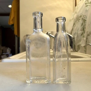2 Diff Ca 1920 Extract Bottles A&P & Virginia Dare New York NY Clear Cork Top - Picture 1 of 11