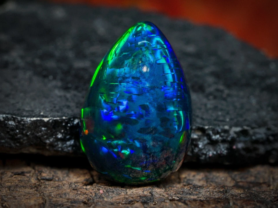 Piedra preciosa en forma de pera de fuego de ópalo negro calidad AAA - 5,30 quilates, 10x15 mm, SO107 Foto 1 de 4