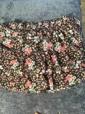 Falda Justice Girls Talla 16 Floral Volantes/Minifalda en Capas Foto 1 de 3