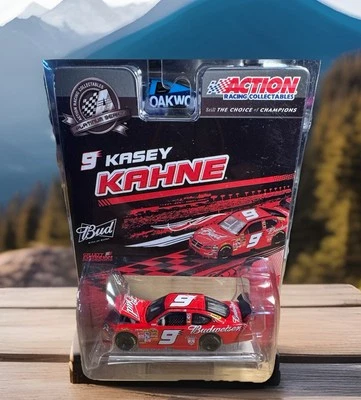 1/64 Nascar Diecast, Kasey Kahne #9, 2009 Budweiser, acción, cuna, se sienta en la base  Foto 1 de 2