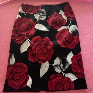 Falda lápiz para mujer White House Black Market negra roja rosas floral talla 00 - Imagen 1 de 16