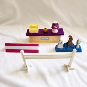 Vintage Breyer Lot 4 Store Trophies Stable Pieces - Picture 1 of 3