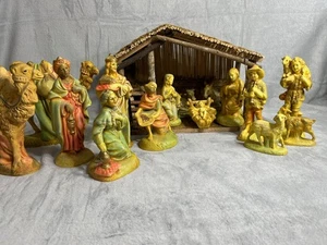 Belén pintado a mano de colección 15 estatuillas con pesebre de Navidad estable de madera - Imagen 1 de 19