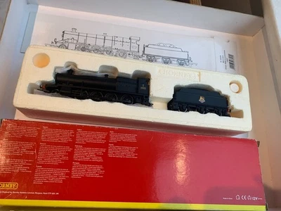 Hornby R2202A Class 2800 Locomotive 2865. Christmas Gift? NMIB - image 1 of 4