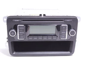 Radio mit CD "RCD210" (kein Code vorhanden) 1K0035156B VW Golf 6 Original 47448 - Bild 1 von 6