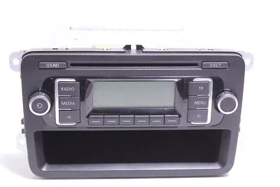 Radio mit CD "RCD210" (kein Code vorhanden) 1K0035156B VW Golf 6 Original 47448 - Bild 1 von 4