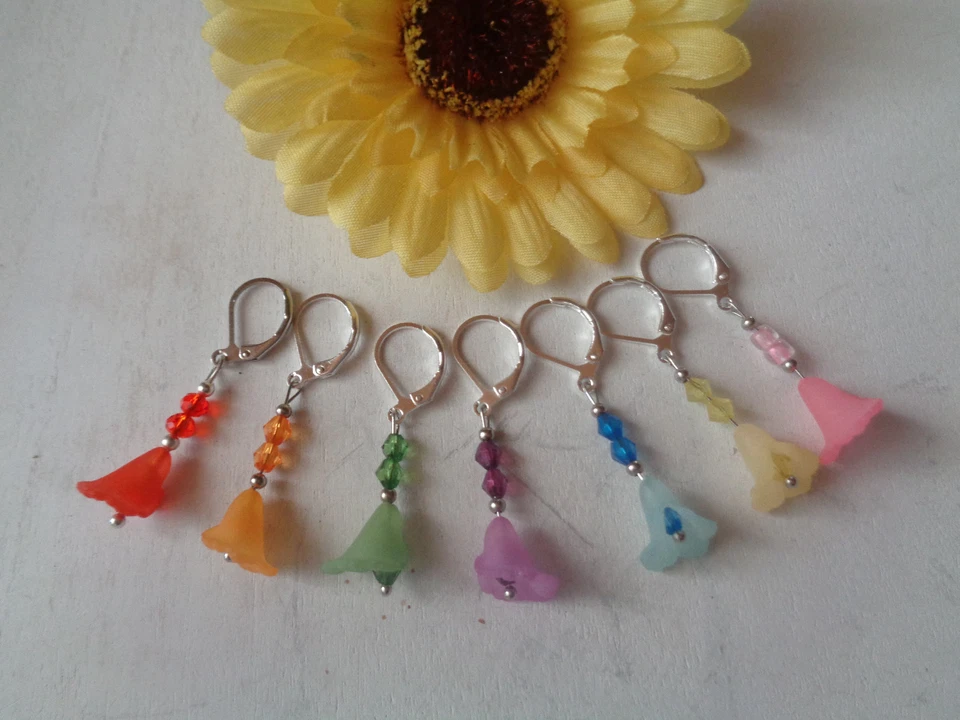 Ohrbrisuren Calla-Blüte   7 verschiedene Farben auswählbar - Bild 1 von 1