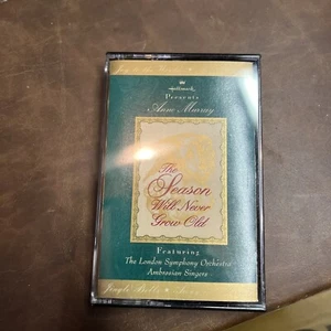 Anne Murray - The Season Will Never Grow Old (Cassette, 1993, Hallmark) - Picture 1 of 3