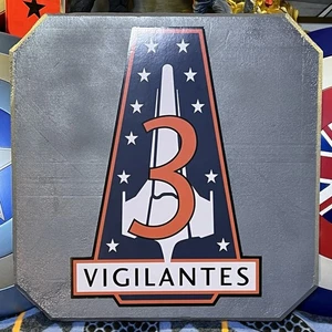 BATTLESTAR GALACTICA • BSG • VIGILANTES 3rd SQUADRON WALL PLAQUE • PROP REPLICA - Bild 1 von 3