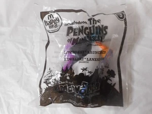 2010 McDonalds Toy Penguins of Madagascar KOWALSKI LAUNCHER #3 Sealed - Picture 1 of 5