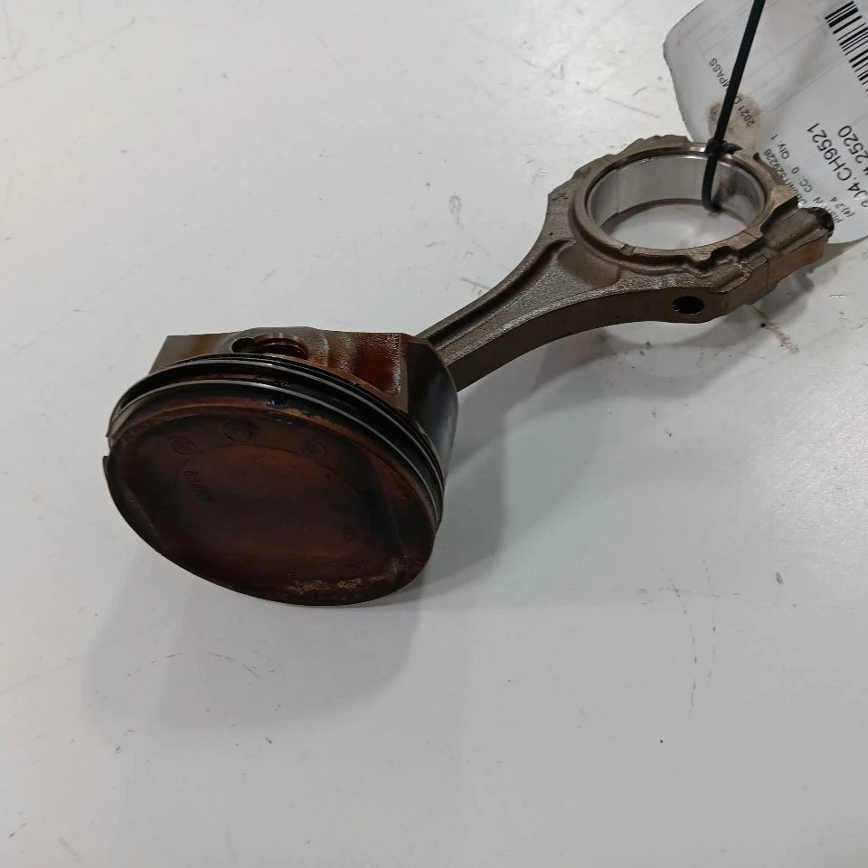 Jeep Compass 2.4 Single Piston With Connecting Rod   2021 2020 2019 2018 2017 - Image 1 of 4