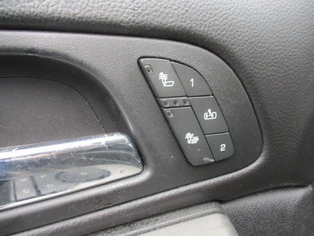 Interruptor de puerta delantera del conductor individual para camioneta Sierra 2500 07-14 1378952 Foto 1 de 4