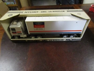 Semirremolque Amway de 18 ruedas de acero prensado Nylint de colección sin usar, en caja Foto 1 de 4