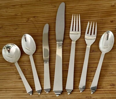 96 PIECES GEORG JENSEN STERLING PYRAMID FLATWARE SET 12 PLACE SETTINGS + SERVERS - Image 1 of 4