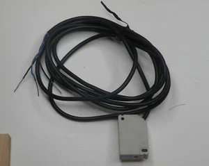 Interruptor de proximidad inductivo de 3 cables Telemacanique XS8G12NA140 - Imagen 1 de 7