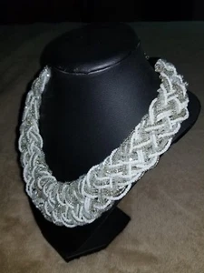 Damen Halskette weiß und silber Modeschmuck  - Bild 1 von 3