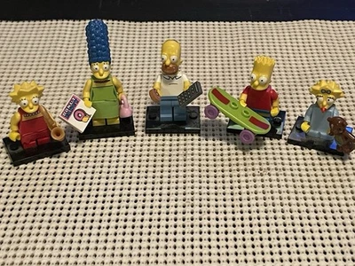 The Simpsons Collectible Mini Figures Series 1 • Homer, Bart, Marge, Lisa & Mags - Image 1 of 4