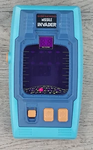 JUEGO ELECTRÓNICO PORTÁTIL BANDAI MISIL INVADER AÑOS 80 VINTAGE - PROBADO - Imagen 1 de 6